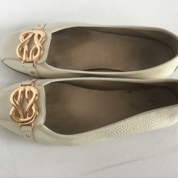 AEROSOLES Flats Off-white with Gold Buckle 9 1/2 - Picture 6 of 8